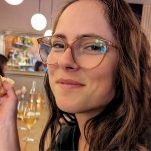 Meet your Posher, Julie